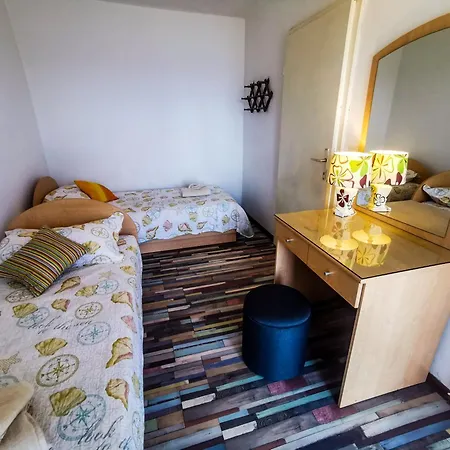 Apartman Damir Sumartin Exterior photo